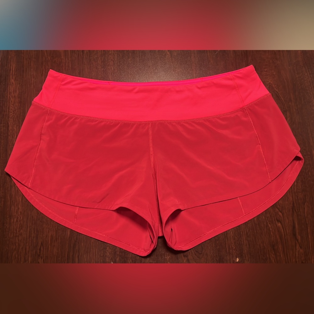 Size8 Lululemon shorts
